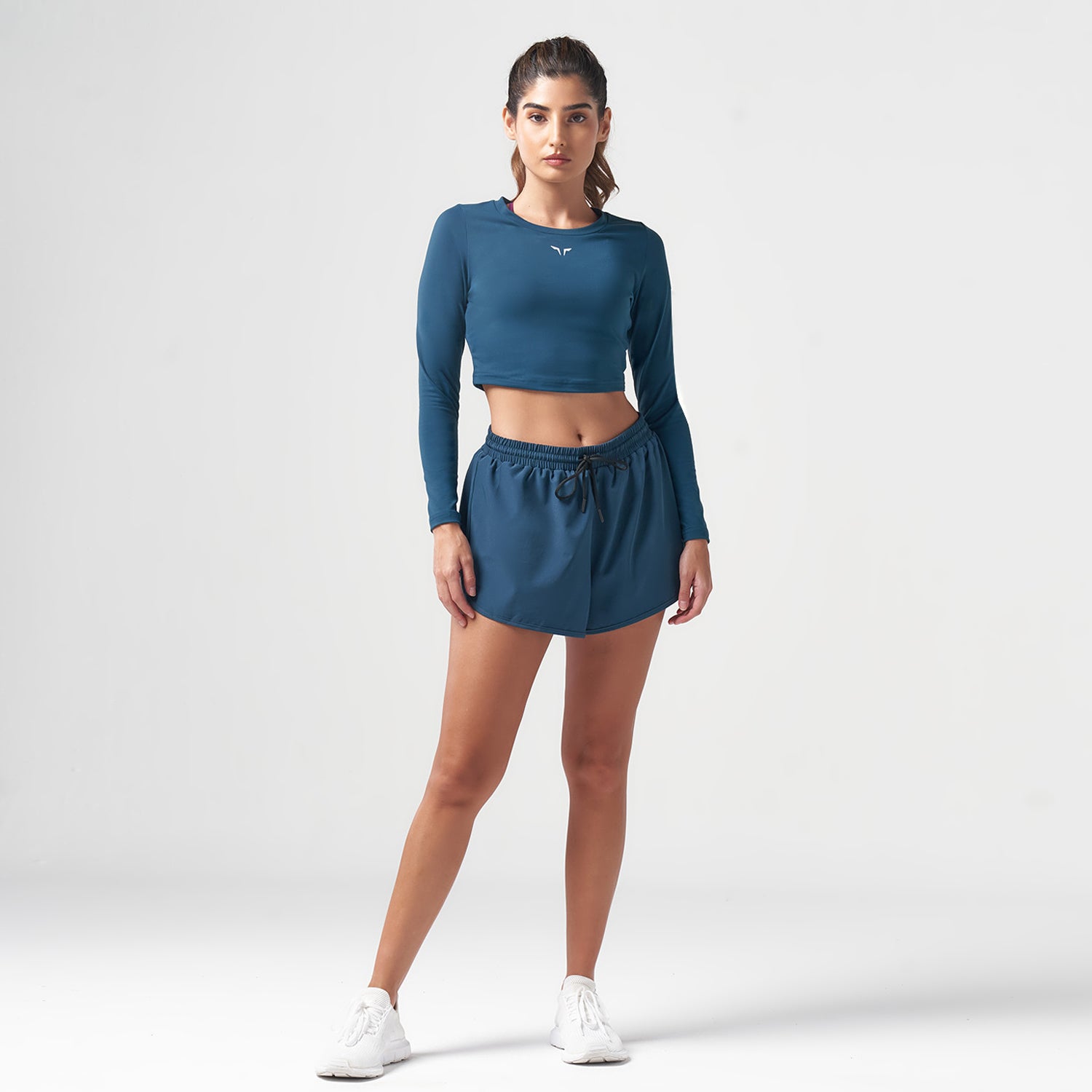 Essentials Long Sleeves Crop Top