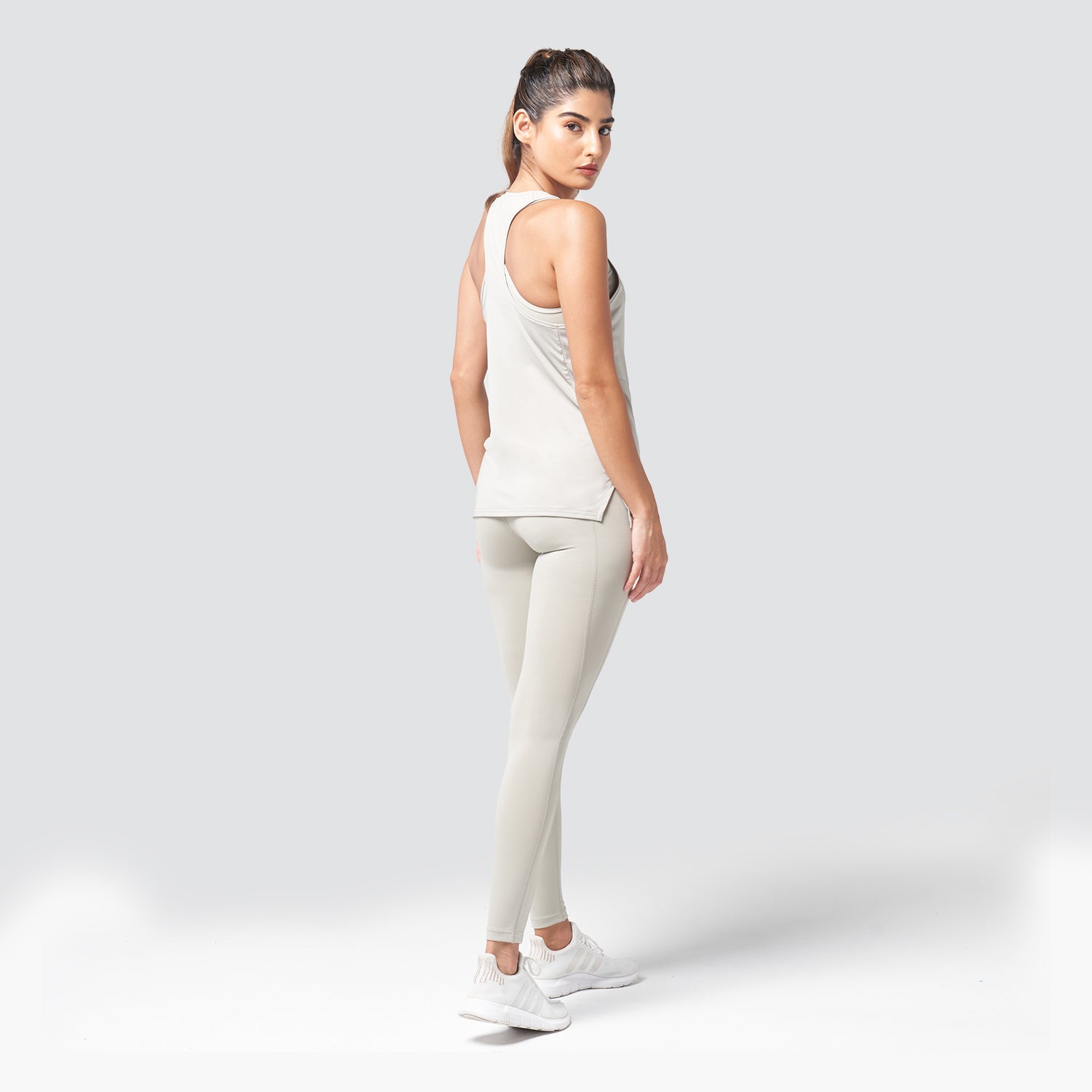 Essentials Longline Tank