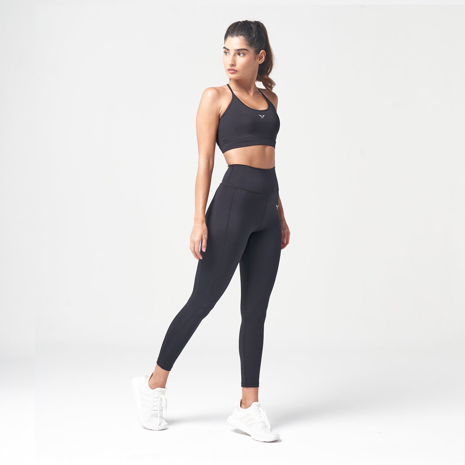 Essentials Cropped Leggings