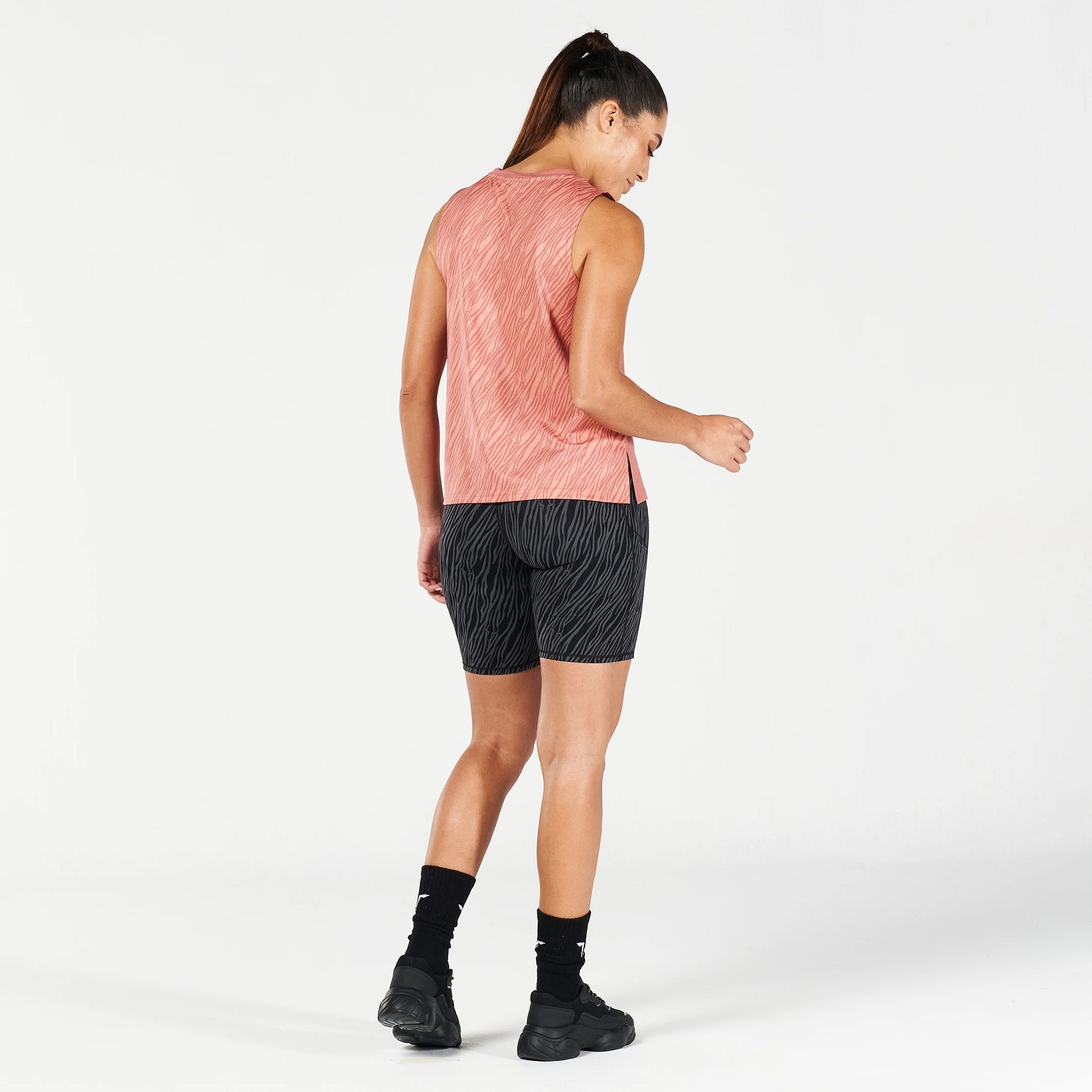 Core Full Length Tank