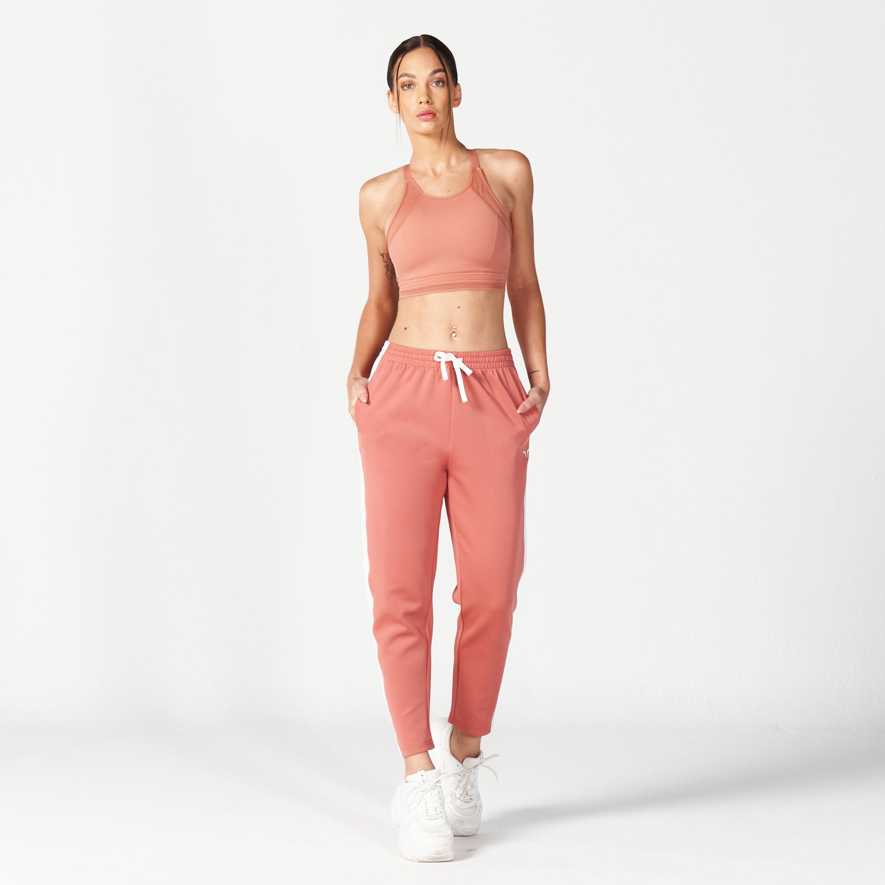 Core Side Panel Tapered Pant