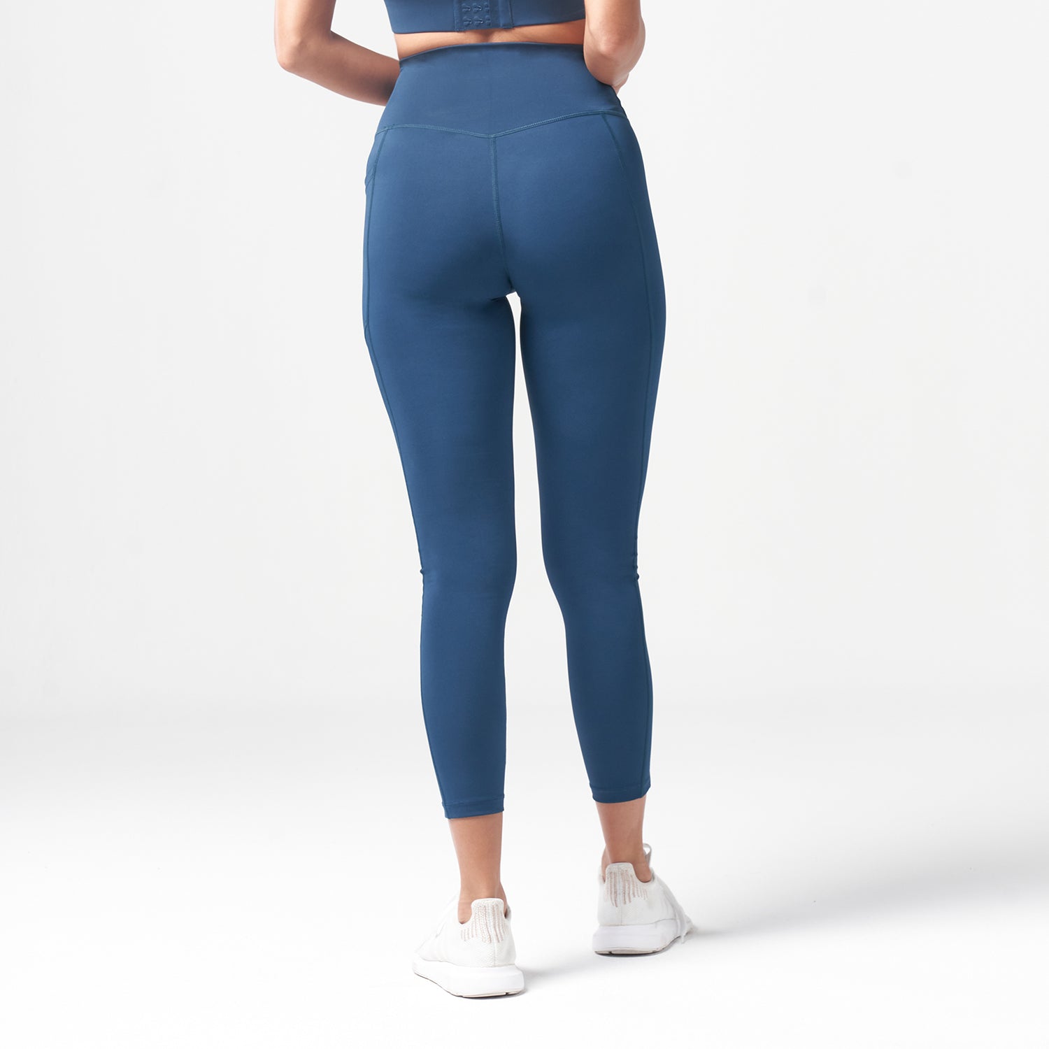 Essentials Cropped Leggings