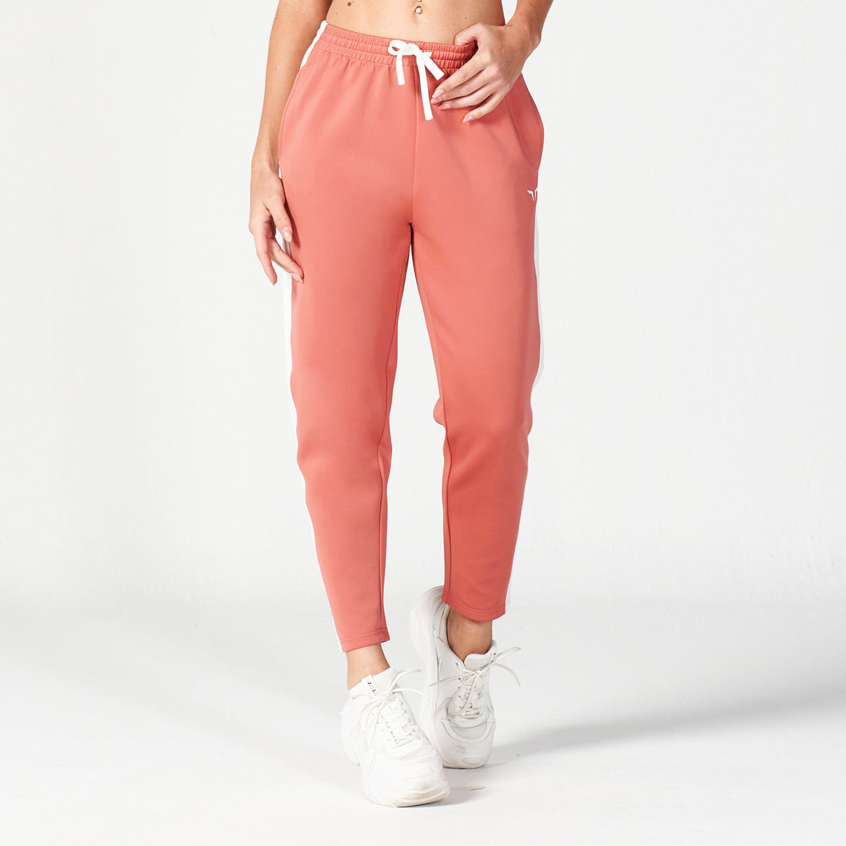 Core Side Panel Tapered Pant